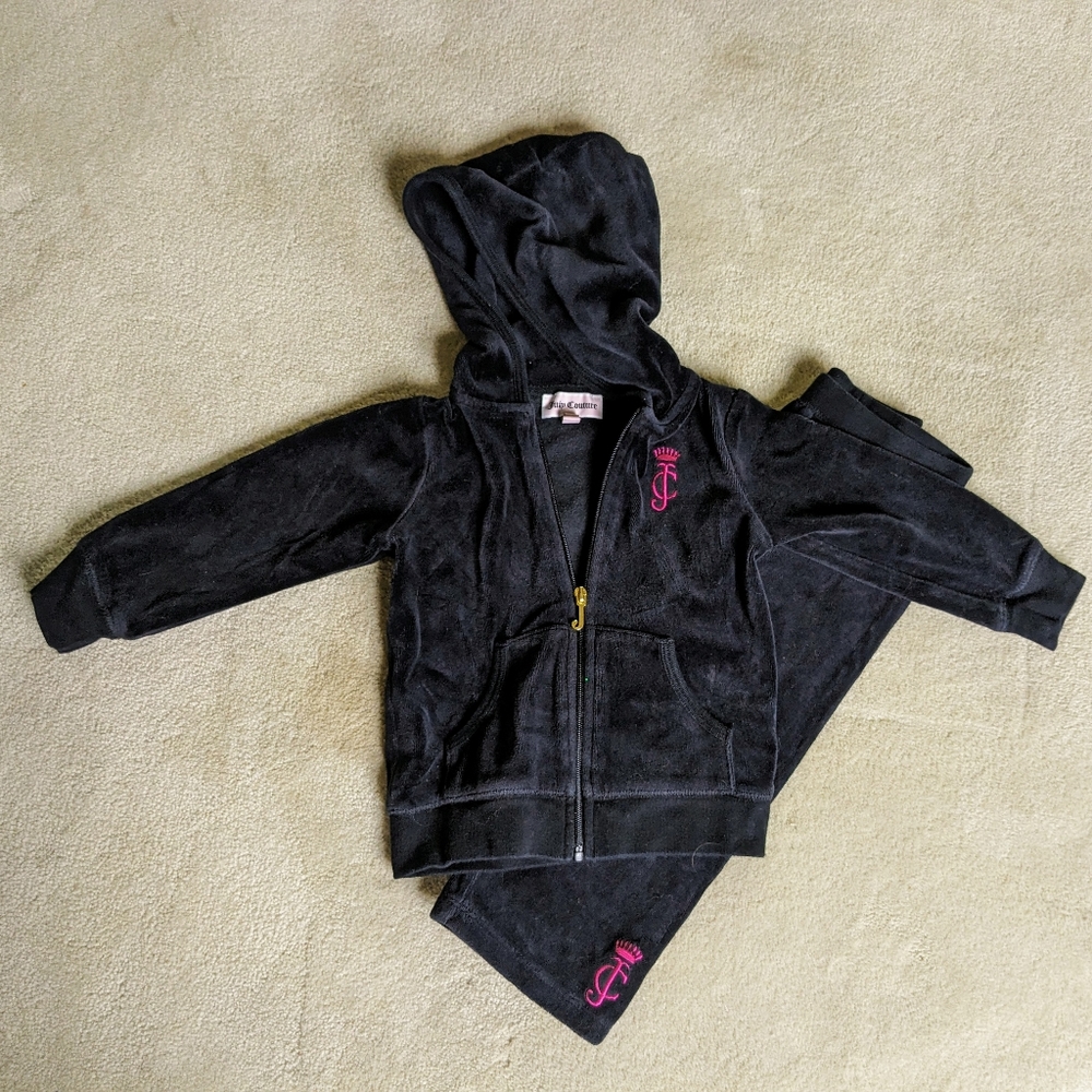 Infant two-piece Jogger by Juicy Couture